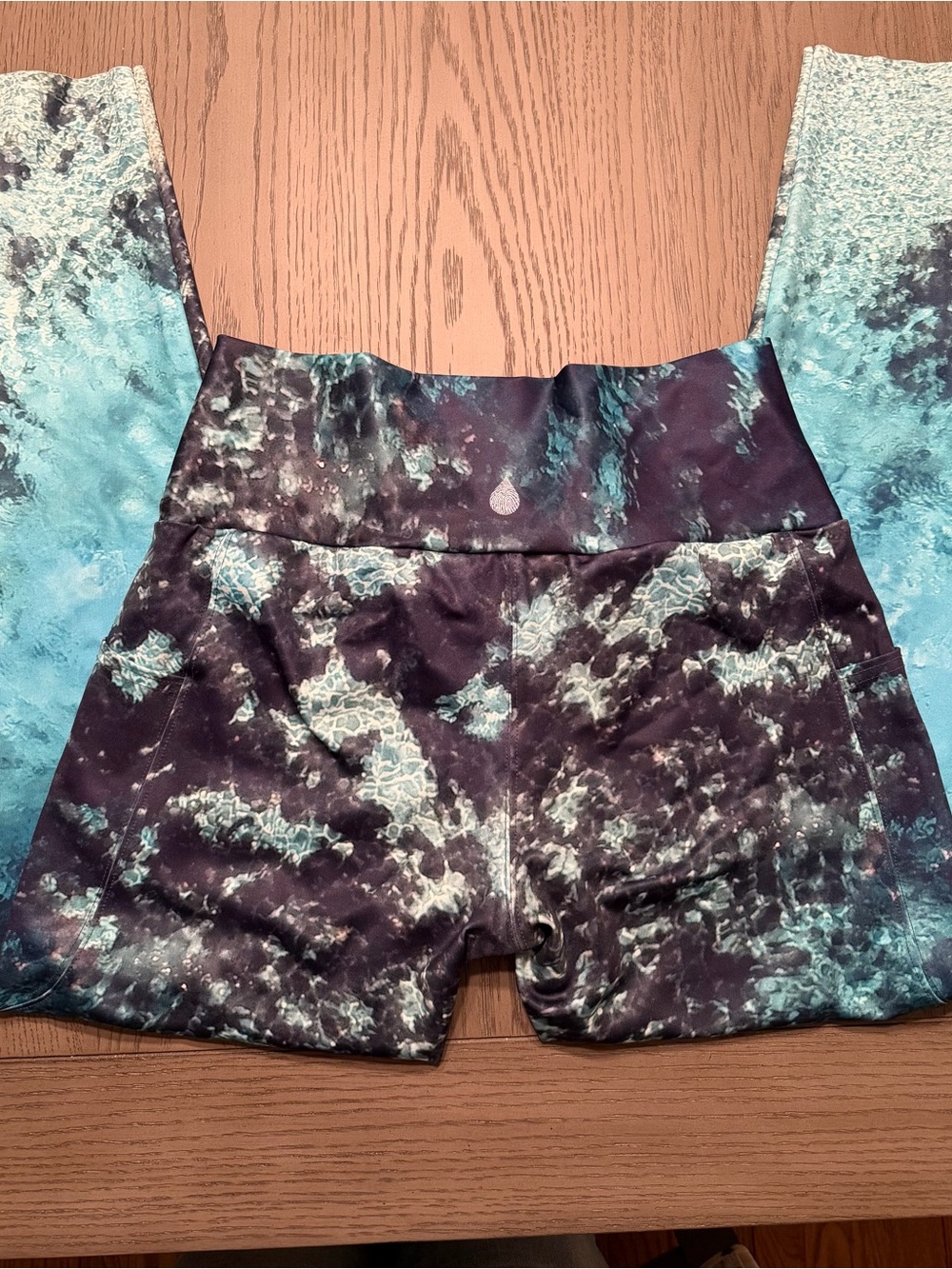 Waterlust High-Waist Aqua Marble leggings